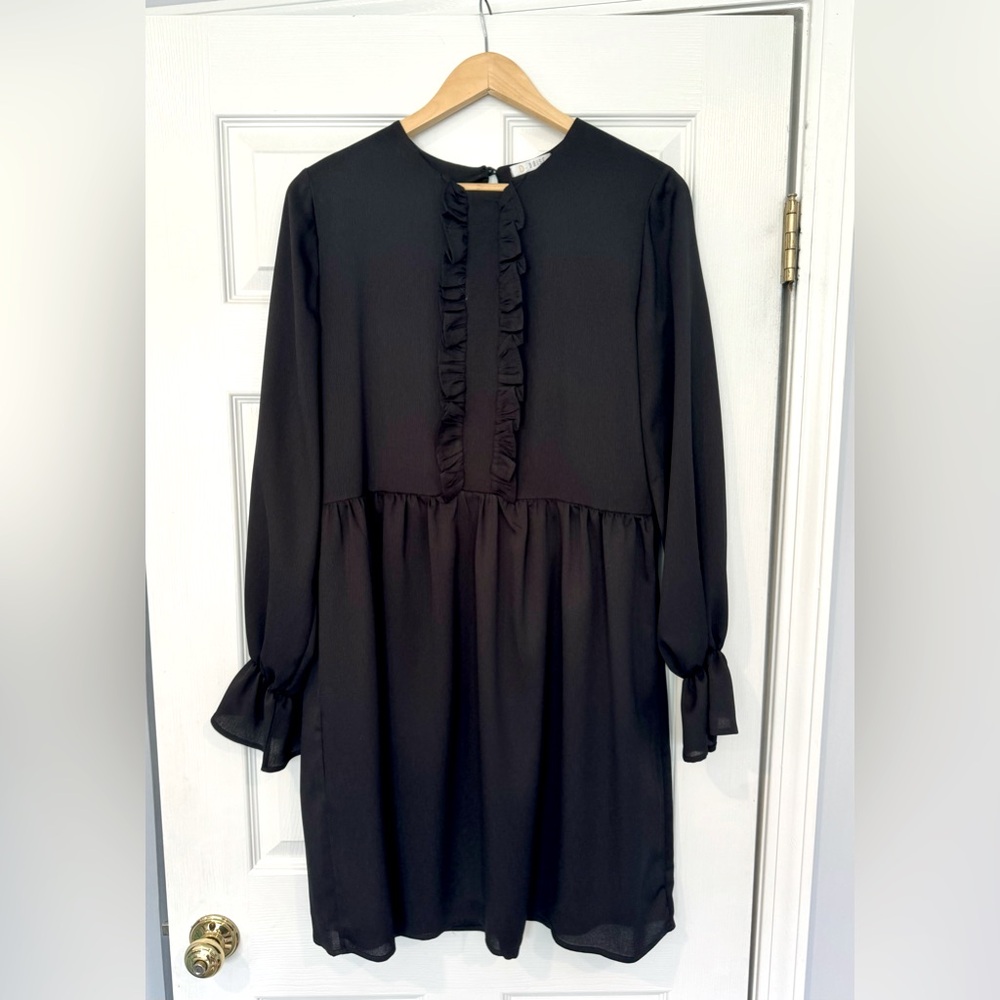 Doise Tunic Style Ruffle Front Dress, NWOT, Size M